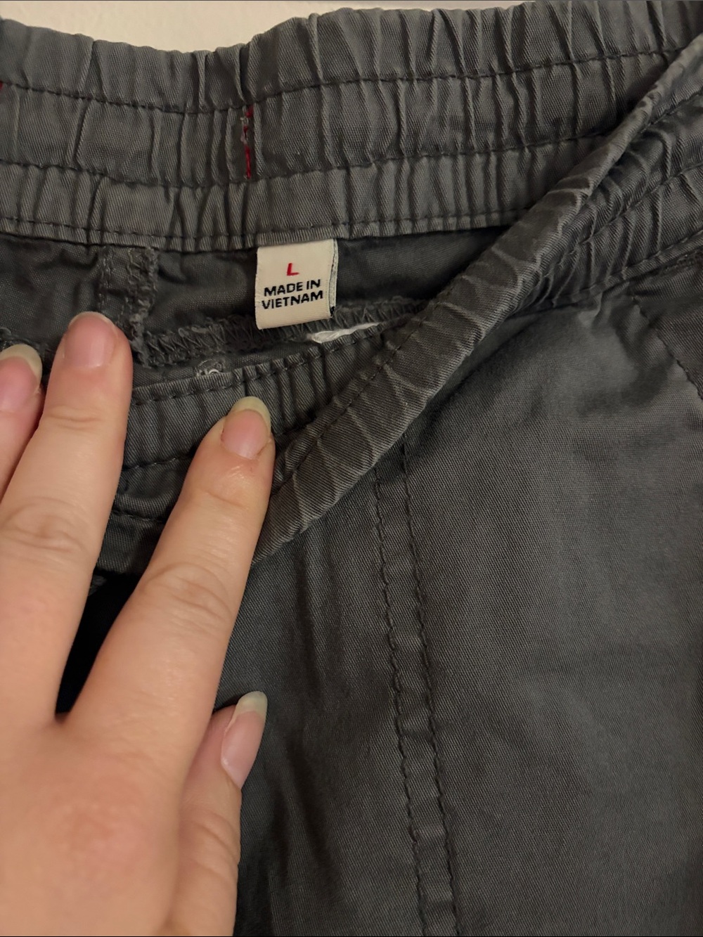Unionbay Gray Cargo Shorts - Picture 4 of 4